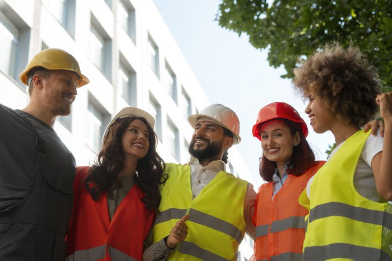 SC: Estado que mais contratou trabalhadores estrangeiros em 2024