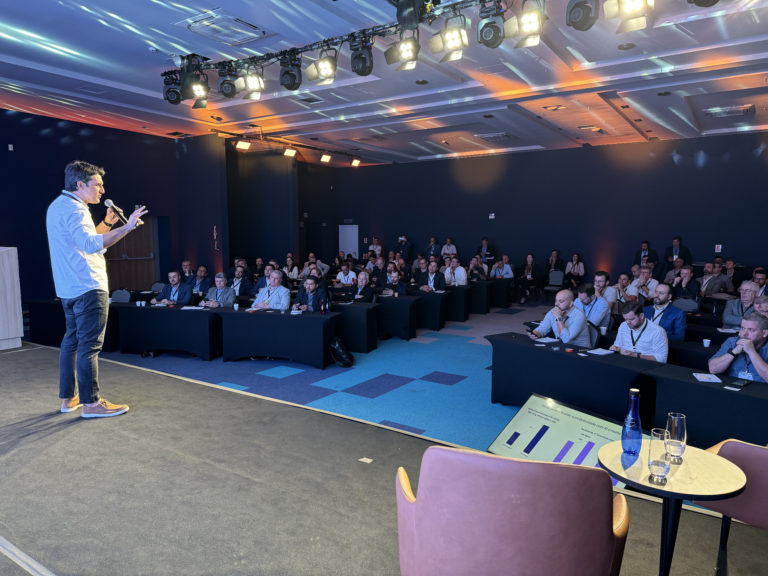 Jornada de Conhecimento da ExpoGestão reunirá líderes para debates sobre futuro, inovação e estratégias em SC