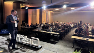 Especialista em inovação defende que a IA deve servir para potencializar o ser humano, não para torná-lo obsoleto