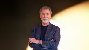 Organização vendedora: Clóvis Lumertz quebra estigmas de vendas na ExpoGestão