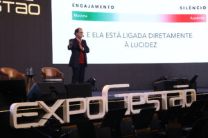 Saúde mental e produtividade sustentável pautam palestra de Roberto Aylmer