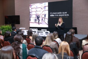 Antes de vender, é preciso ser visto: a construção de uma autoridade comercial