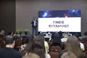 Do transacional ao extraordinário: o recado de Leandro Crepaldi para quem lidera pessoas e clientes